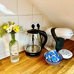 Fantastische Dachgeschosswohnung In Connewitz - 3 Private Schlafbereiche - Platz Fuer Bis Zu 5 Personen - Tolle Lage Und Oeffentliche Verkehrsmittel